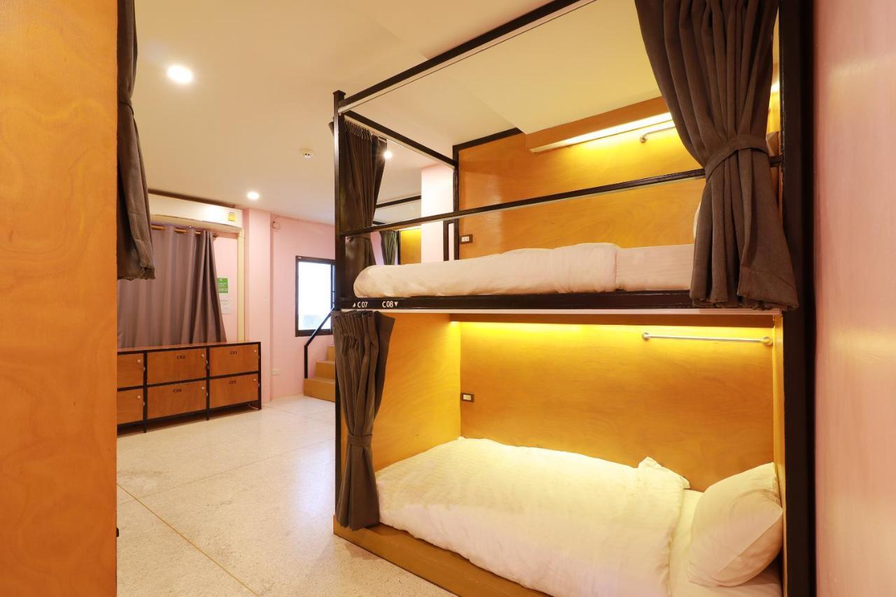 Le Light House & Hostel Chiang Mai Exterior photo